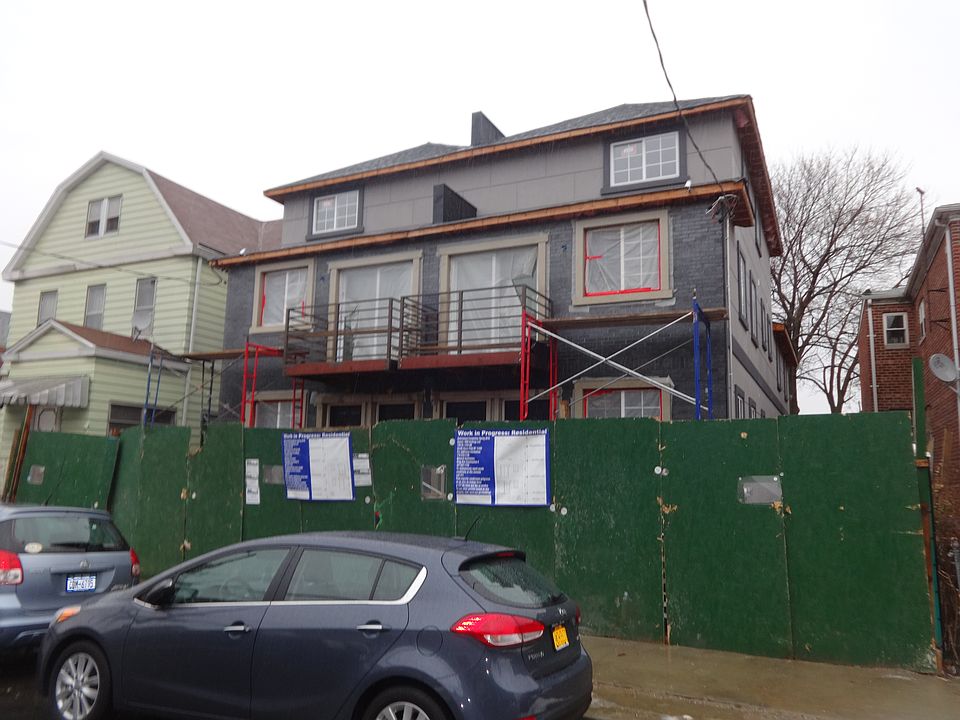 1st image of 3872 Amundson Ave