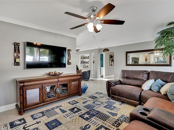 5th image of 4623 NE Allen Cir