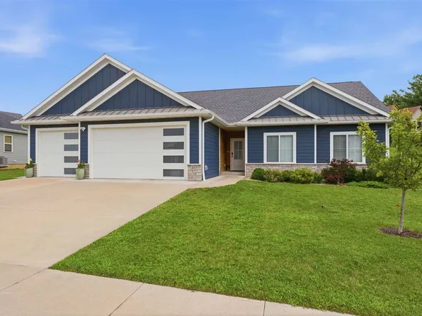 211 Dawson Dr, West Branch, IA 52358