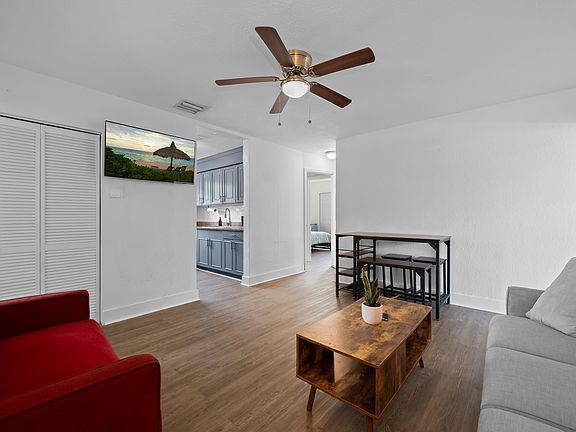 5th image of 2571 NW 18th Court