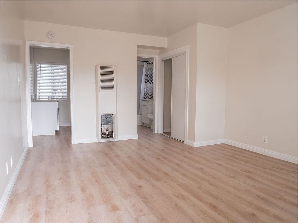 1st image of 164333 Woodruff Ave #35