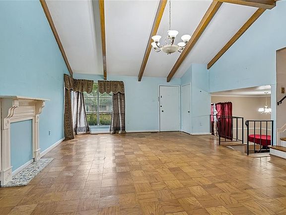 3rd image of 616 Hester Ave