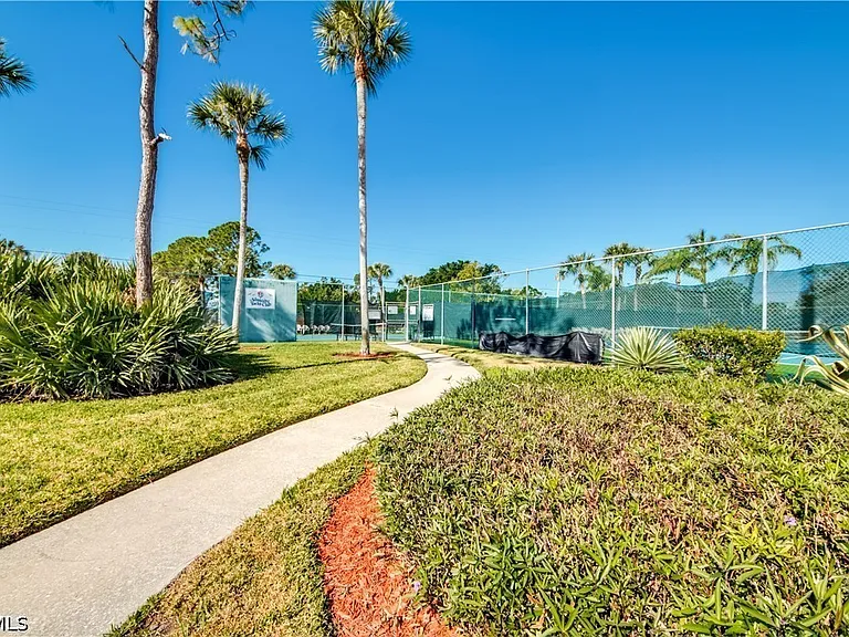 2580 Valparaiso Blvd — Photo 42