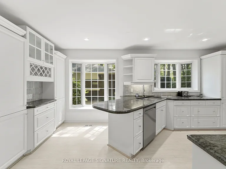 312 Dalewood Dr — Photo 8