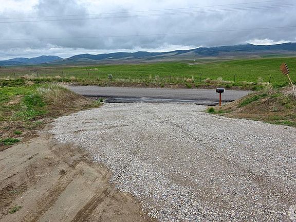 2nd image of S Jenkins Rd