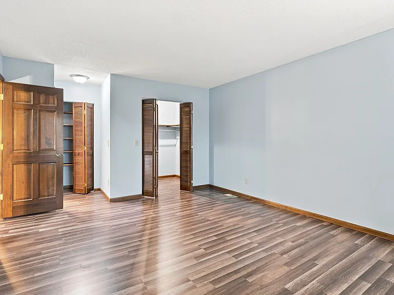 6032 Sawmill Woods Dr — Photo 17