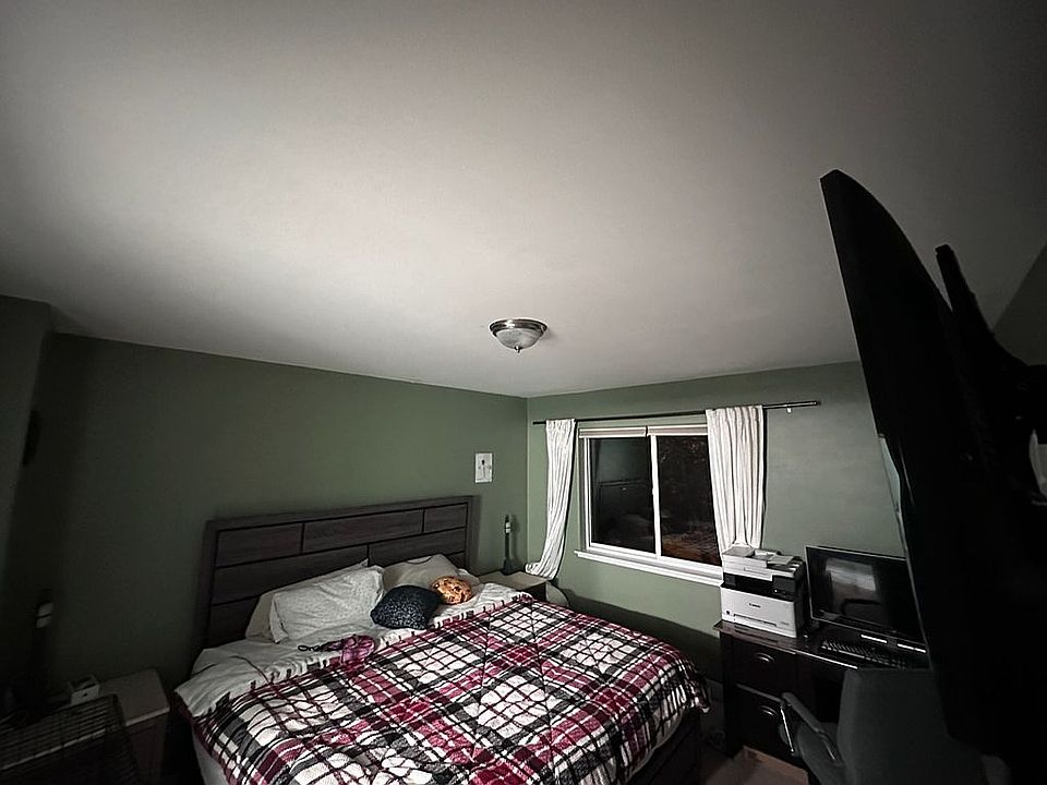 2nd image of 4914 Barrington Loop #32