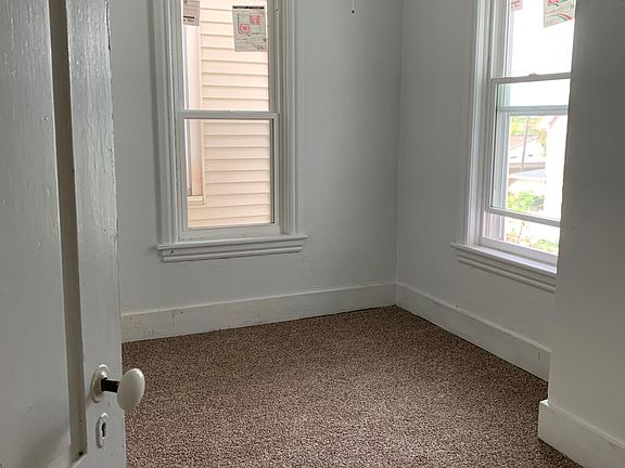 4th image of 212 W Southern Ave