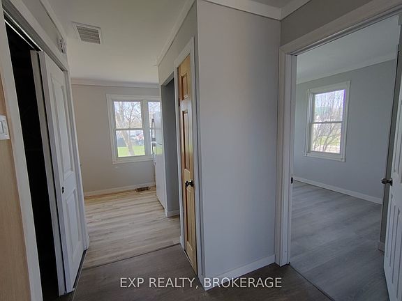 5th image of 14 Louis St
