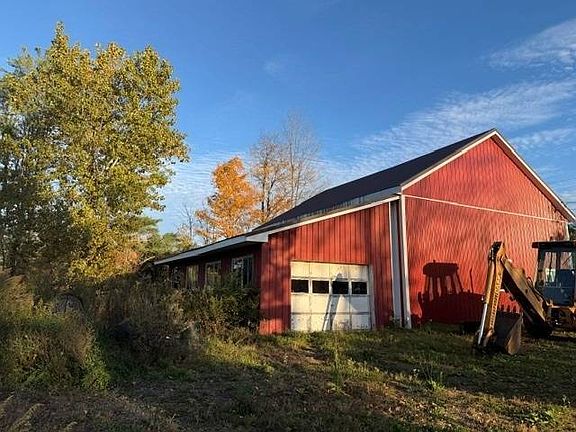 3rd image of 312 Emmonsburg Rd