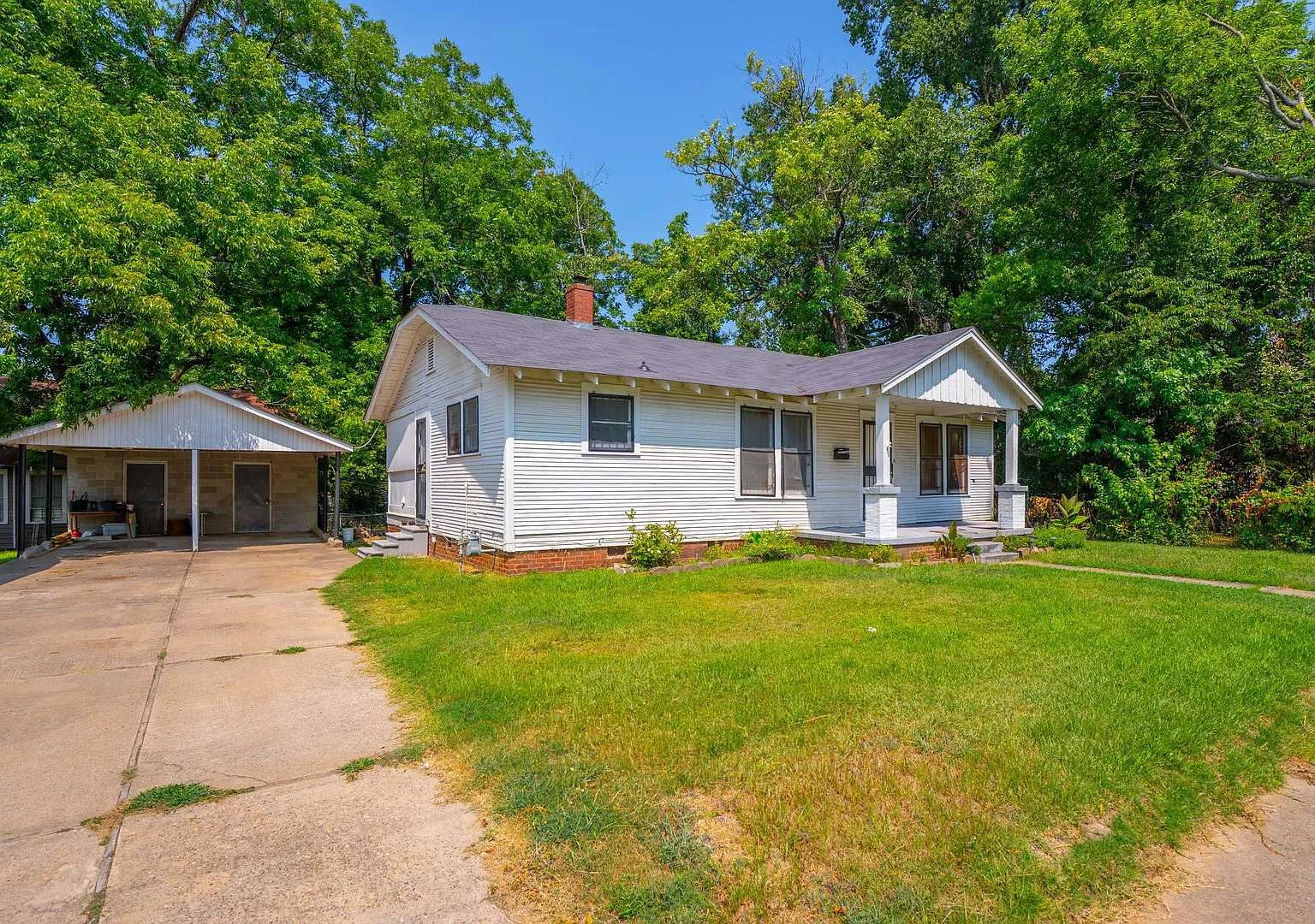 Updated 2 bedroom home in Central Little Rock — Photo 2