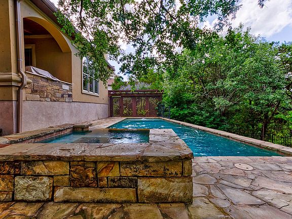 5th image of 7216 Oak Shores Dr