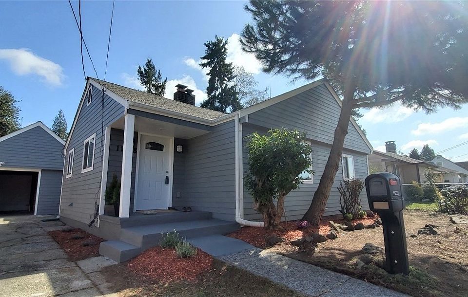 1st image of 11228 Woodley Ave S