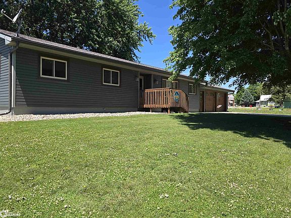 2nd image of 202 Evergreen Ln