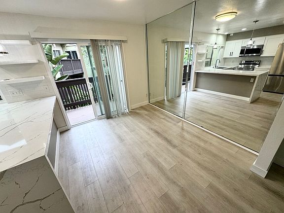 5th image of 7958 Mission Center Ct Unit K
