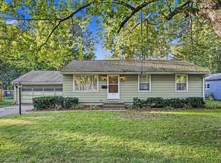 3703 Iroquois Trl, Kalamazoo, MI 49006