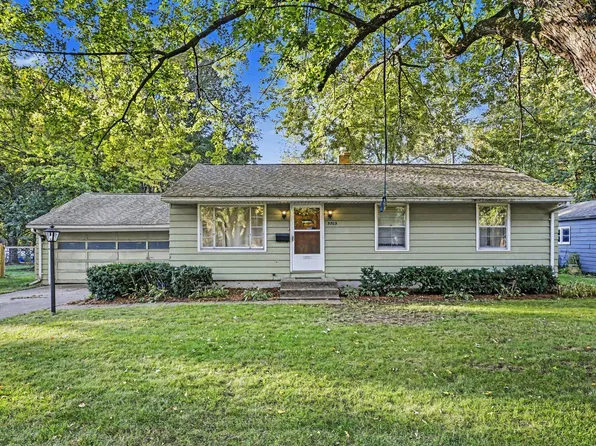 3703 Iroquois Trl, Kalamazoo, MI 49006