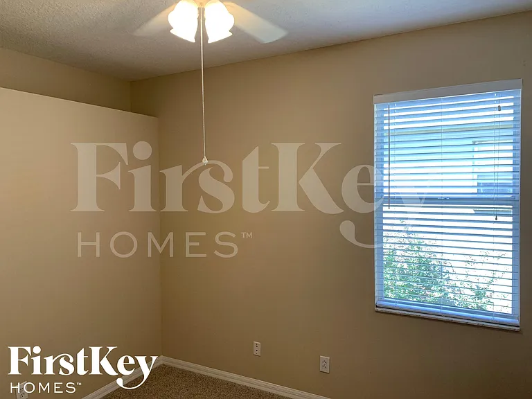 11703 Grove Arcade Dr — Photo 10