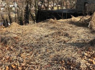 136 Ritchie Dr, Yonkers, NY 10705