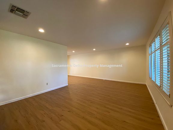 2nd image of 3242 Casitas Bonito