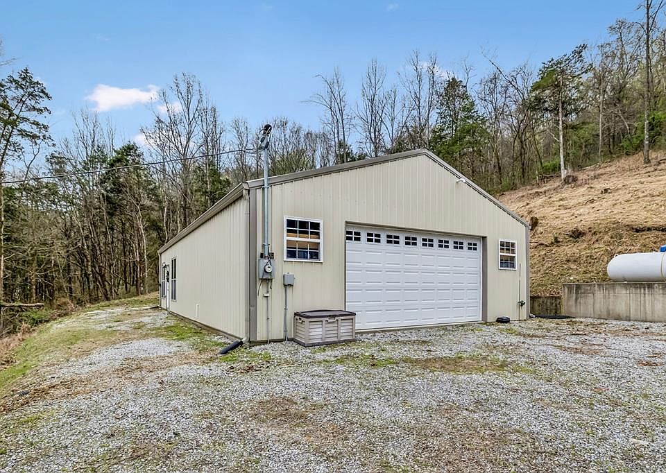 1st image of 18 York Ln