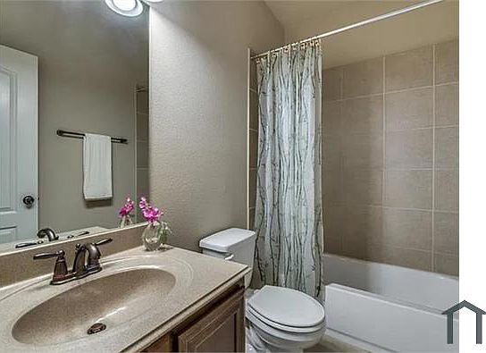 5th image of 2220 Gregory Creek Dr