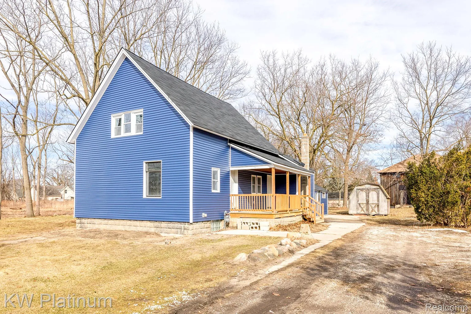 2819 Ravenswood Rd photo 1