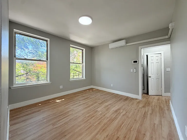 245 McClellan St #3E — Photo 14