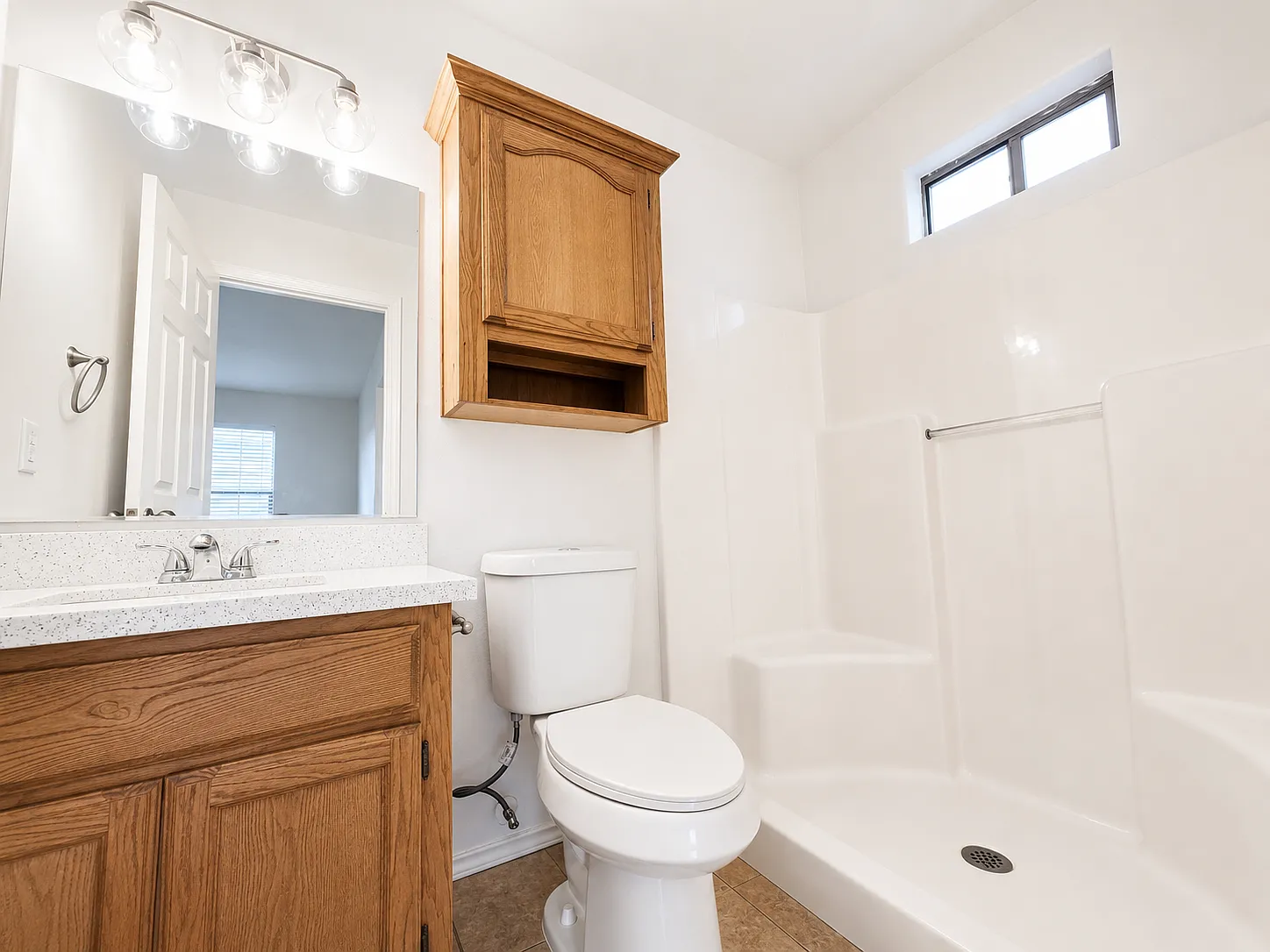 1523 Oasis Dr — Photo 2