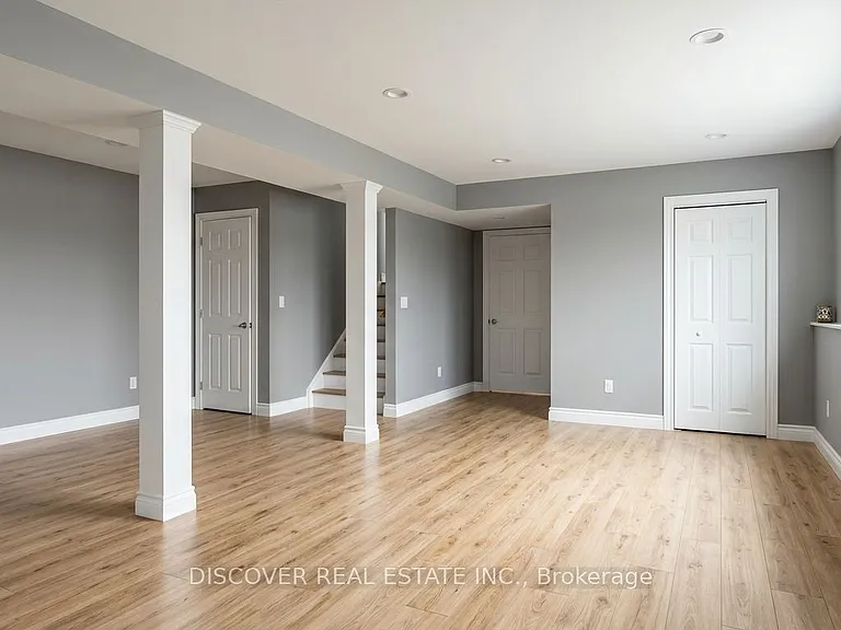 14 Donata Dr — Photo 12
