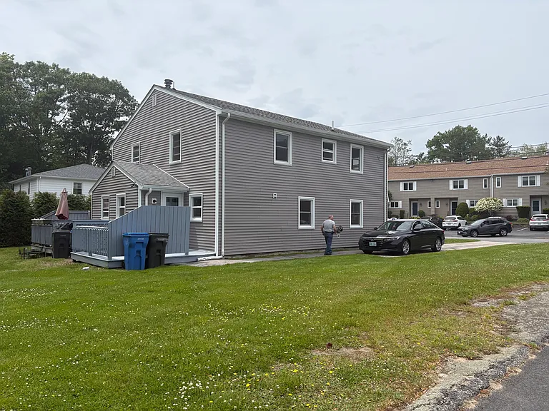 107 Hoffman Ave #107 — Photo 8