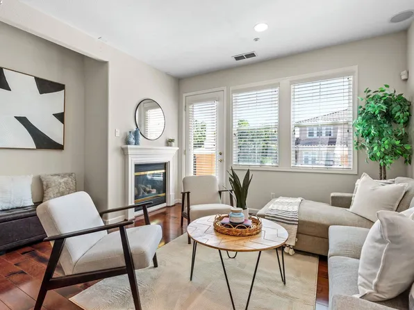 3347 Monaghan St, Dublin, CA 94568