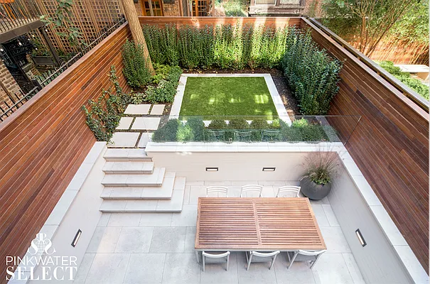 Sold by Pinkwater Select | media 45