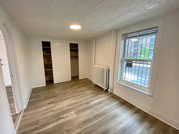5th image of 11-45 Welling Ct #2