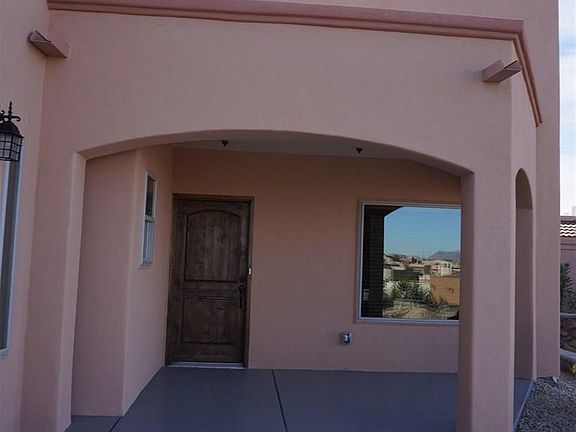 3rd image of 4106 Calle Corte