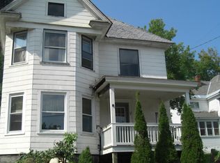 28 5th St, Gloversville, NY 12078