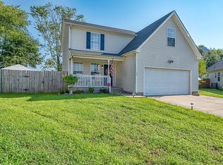 207 Alysheba Ct, Oak Grove, KY 42262