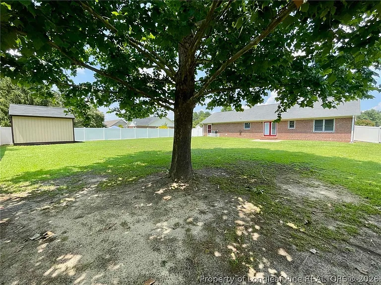 172 Finch Rd — Photo 23