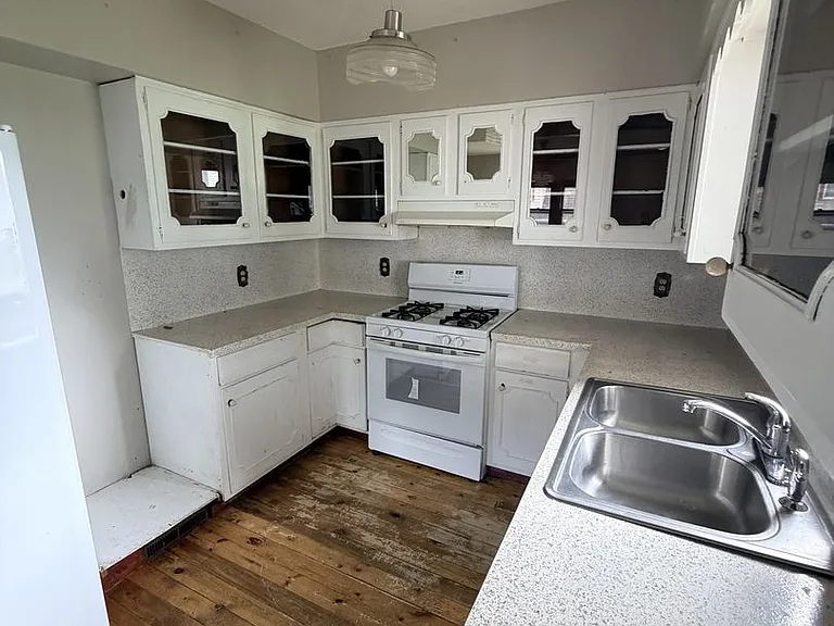 1336 S 25th Ave — Photo 7