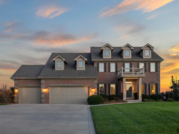 675 SE Woodcrest Dr, Waukee, IA 50263