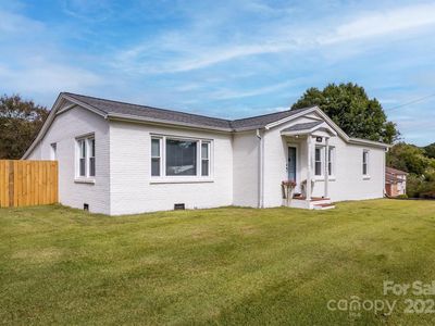 2625 20th Street Ln NE, Hickory, NC, 28601