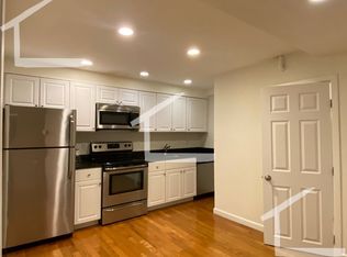 82 Brainard St #B, Hyde Park, MA 02136