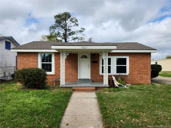 1621 Winterhalter St, Lake Charles, LA 70601