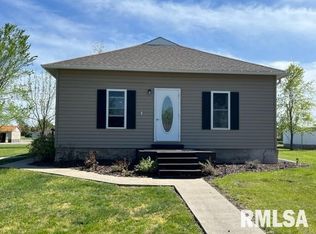 403 E Fremont St, Camp Point, IL 62320