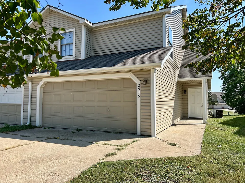 2519 Crestline Ct