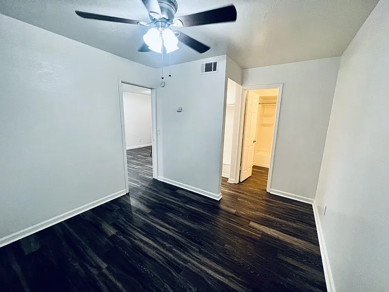 The Landing On 9 — Photo 16
