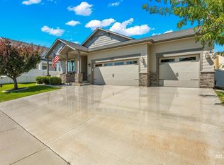 587 S Rocker Ave, Kuna, ID 83634