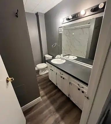 4th image of 33 Forsythe St #1A