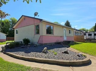 10701 W 91st St, Peace River, AB T8S 1R1