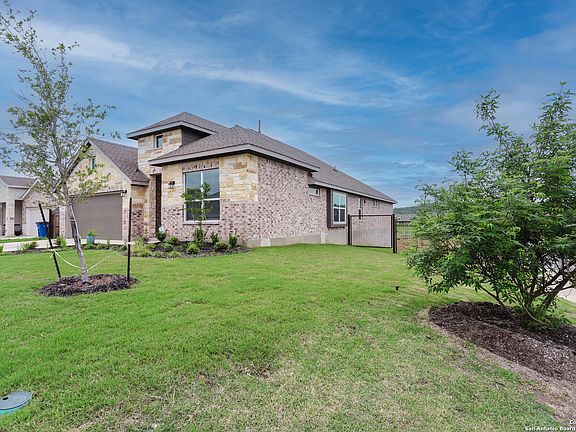 2nd image of 32106 Escarole Bend